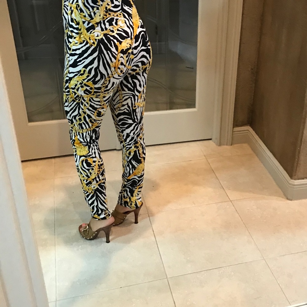 Jumpsuits. - Picture 6 of 8